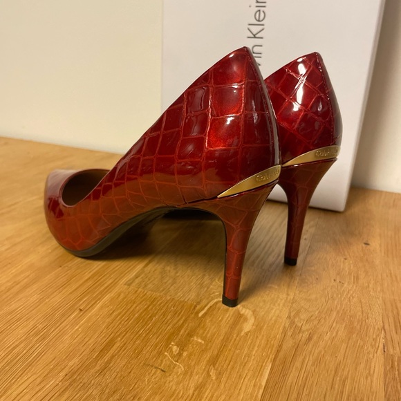 Calvin Klein pumps - Picture 3 of 7